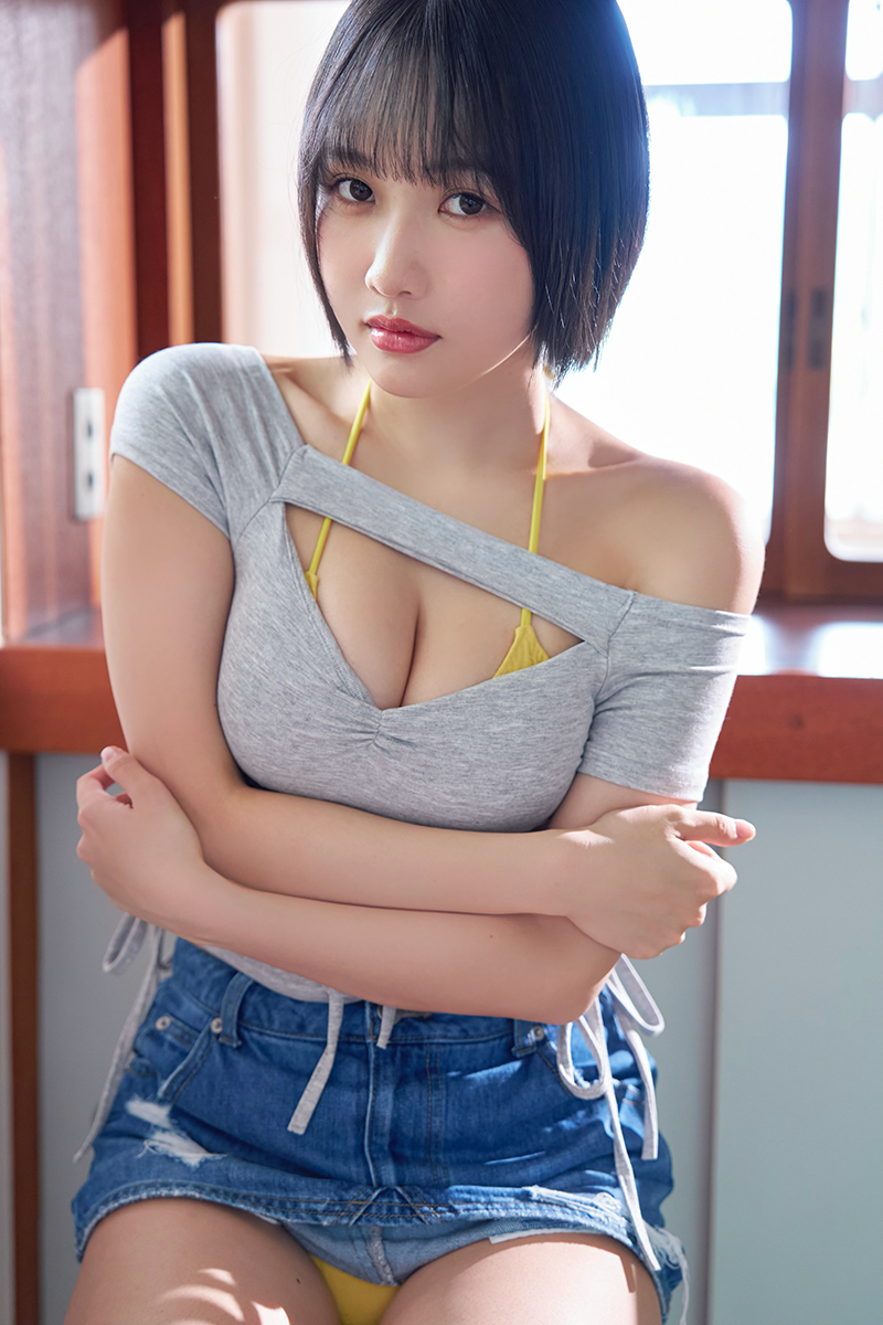 小倉あずさ「週刊ヤングジャンプ」