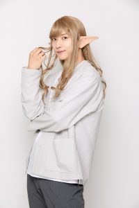 『#神奈川に住んでるエルフの「どきどき！エルフどき！」』横浜のエルフ／演：吉高志音©鎧田／マイクロマガジン社／ドラマ「#かなエル」製作委員会