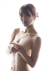 白間美瑠写真集