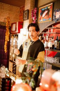 『もしもこの世が舞台なら、楽屋はどこにあるのだろう』