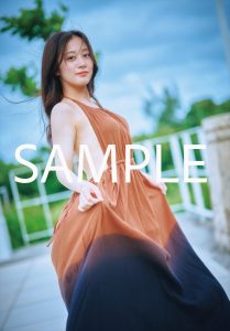 『川上千尋 ファースト写真集 永遠未遂』（徳間書店）／ 撮影：岡本武志