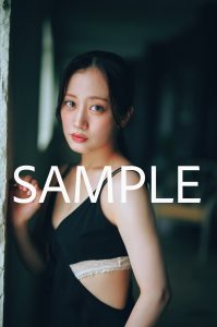 『川上千尋 ファースト写真集 永遠未遂』（徳間書店）／ 撮影：岡本武志