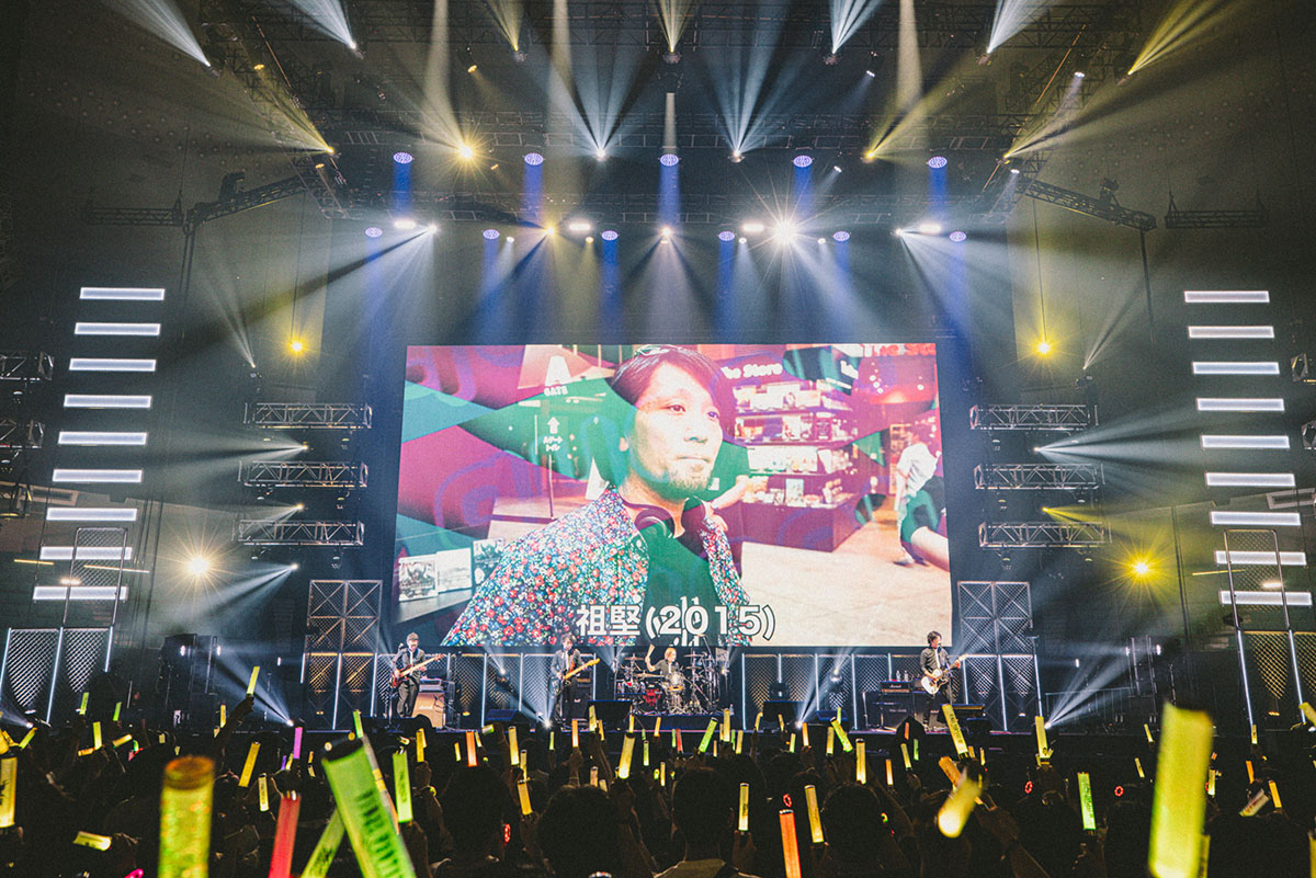 『THE PRIMALS Dark Decades Tour BUDOKAN』●photo／西槇太一　© SQUARE ENIX