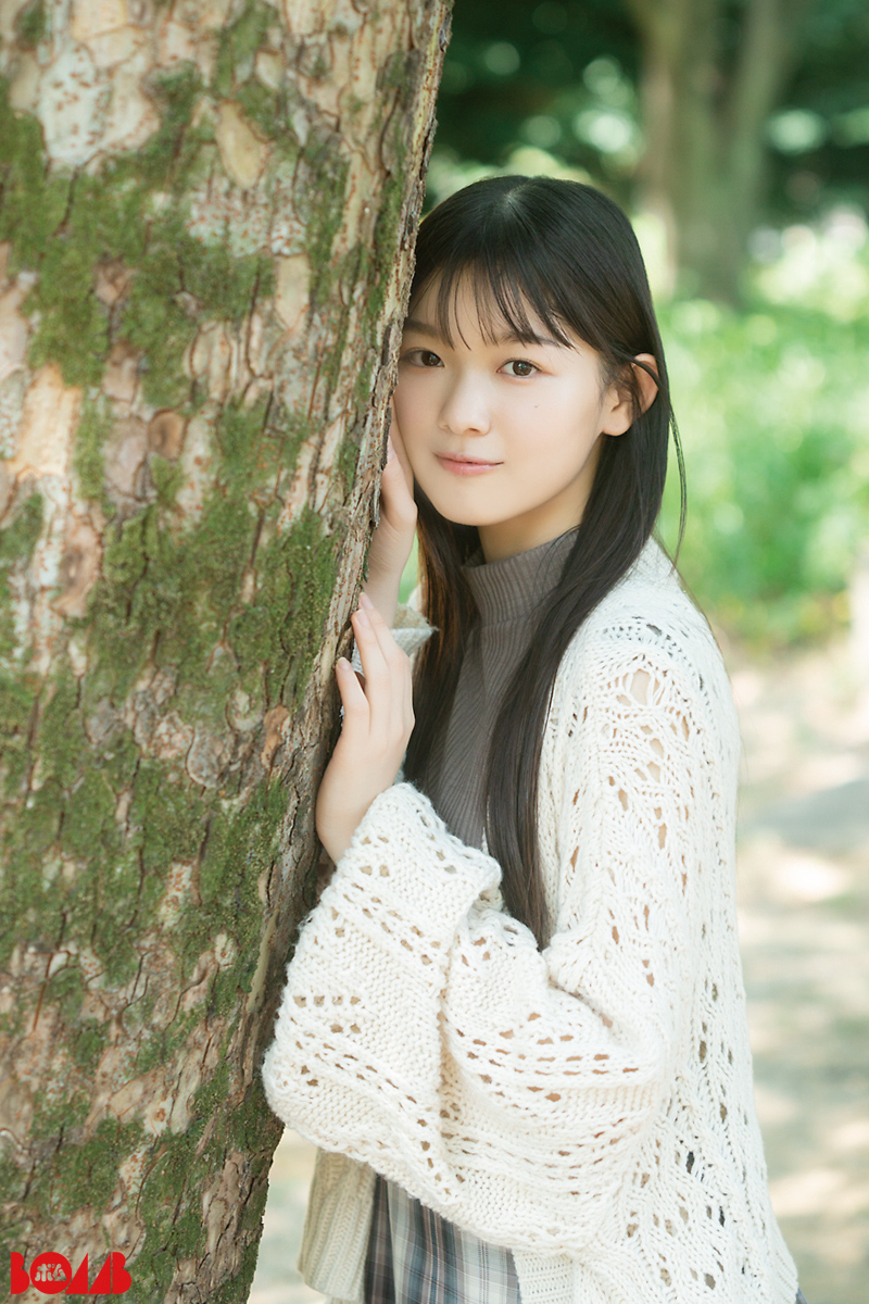 櫻坂46・山川宇衣「BOMB」11月号