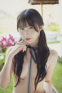 『伊織芽衣1st写真集 芽色－めいろ－』