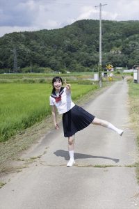 「こまめ1st写真集　無邪気と誘惑の夏少女」