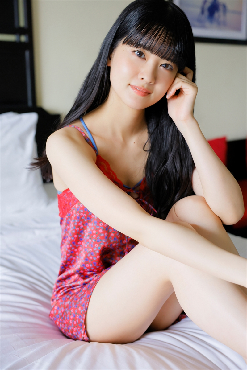 大西亜玖璃写真集『LONG VACATION』
