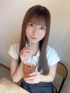 ≠ME 河口夏音