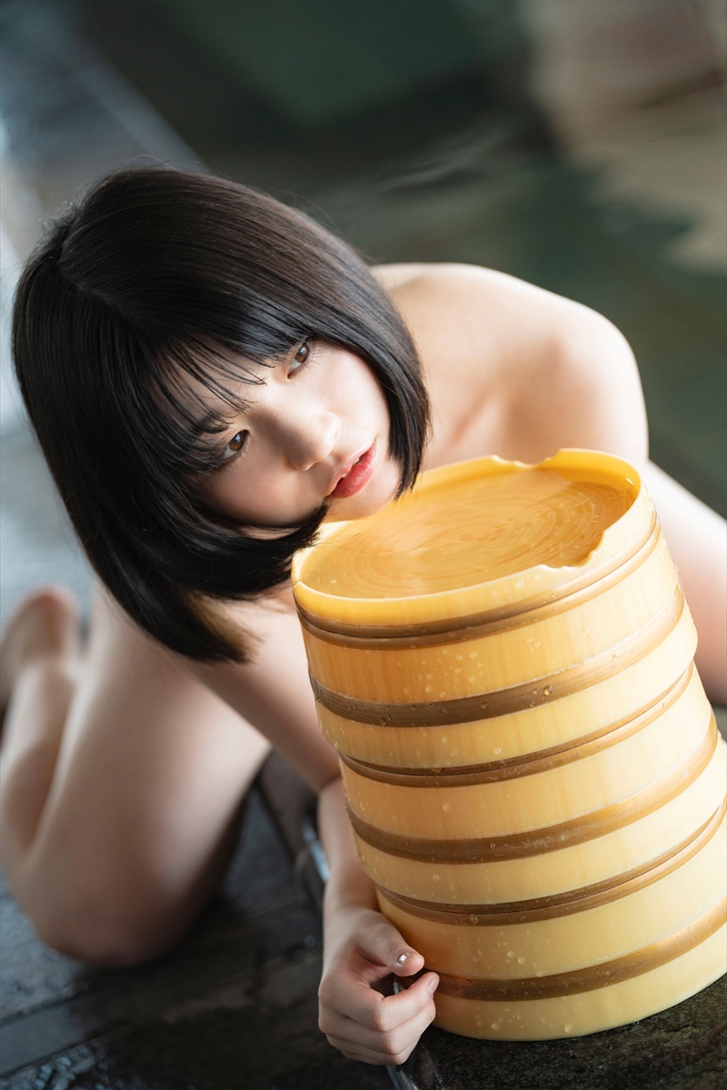 SPA!デジタル写真集 根本凪「眼差しで伝わる色気」