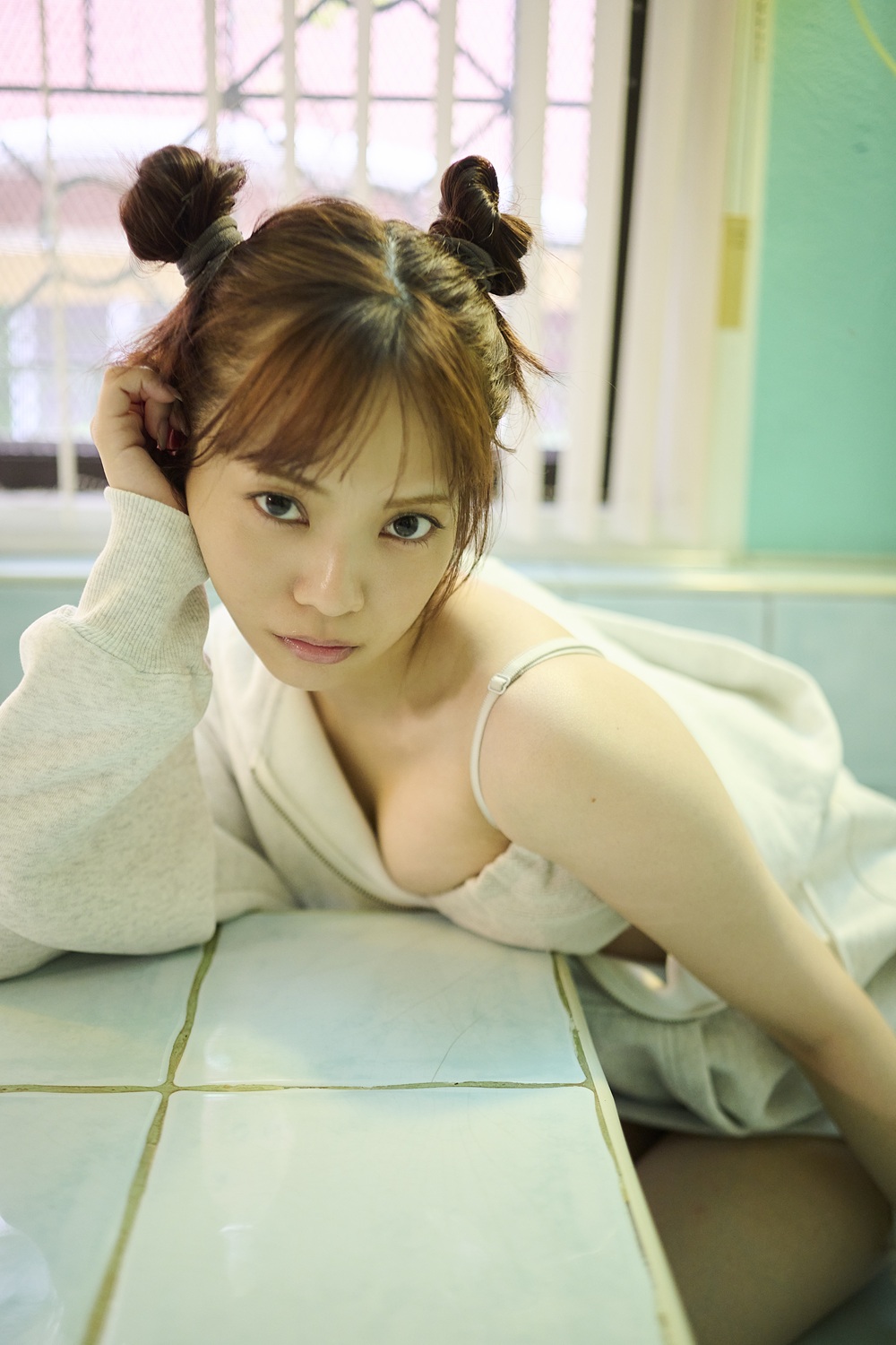 宮田愛萌1st写真集『Lilas』掲載カット