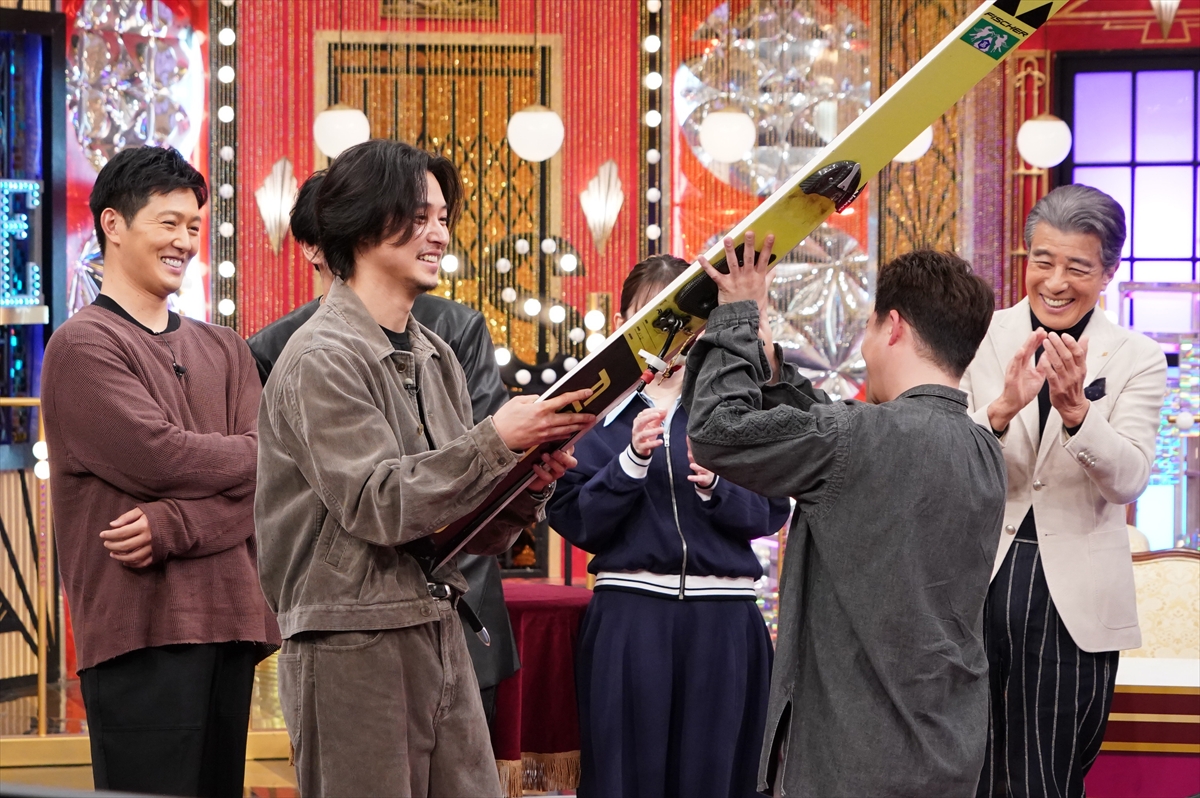 『Golden SixTONES』