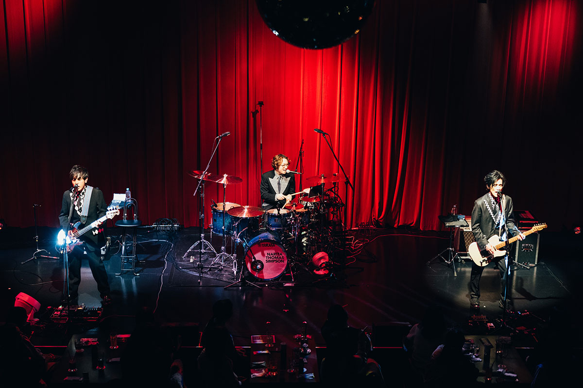 NARITA THOMAS SIMPSON ©︎TOKYO RECORDS