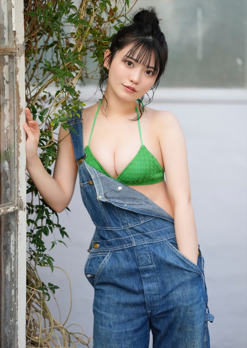 石浜芽衣 写真集『Maison de meme』