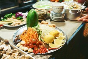 『町のタイ料理にコップンカー』