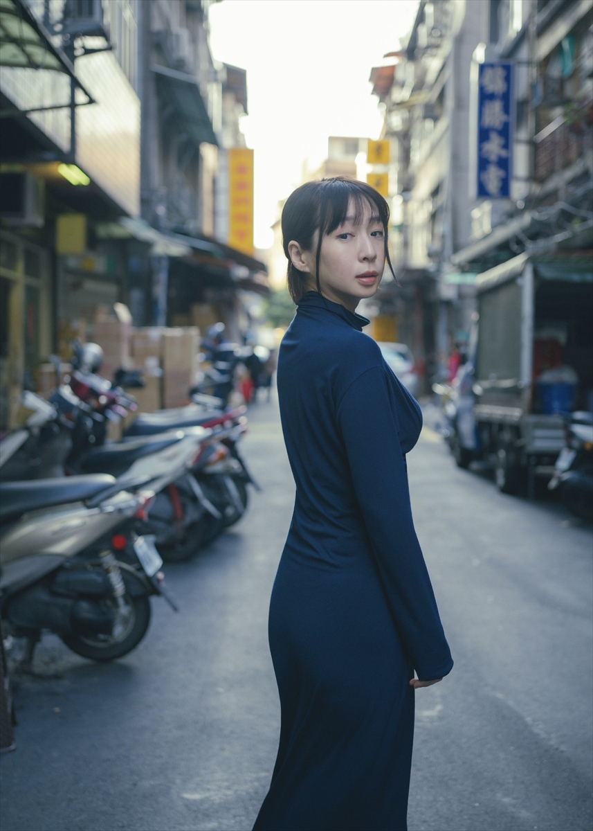 酒井若菜 写真集『ぴこぴこ。』
