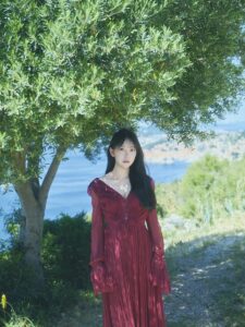 『堀未央奈写真集』