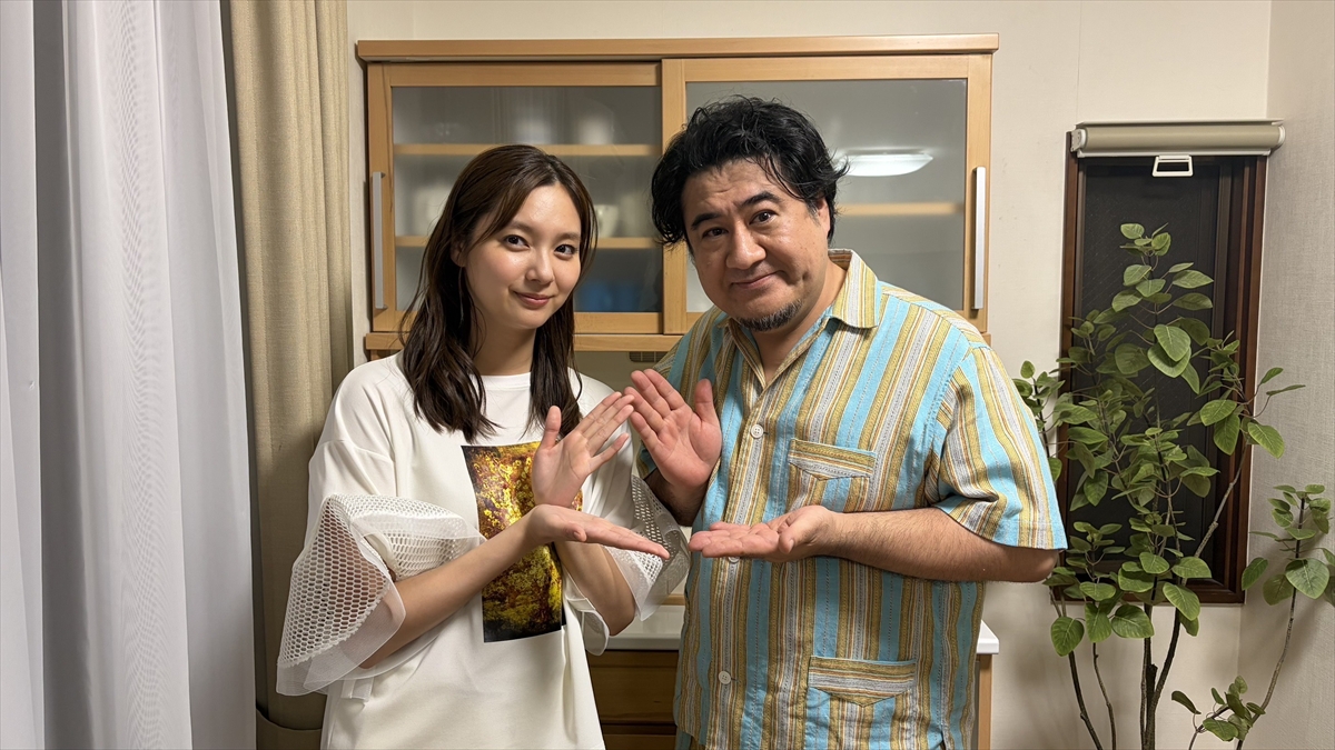 新川優愛、小手伸也