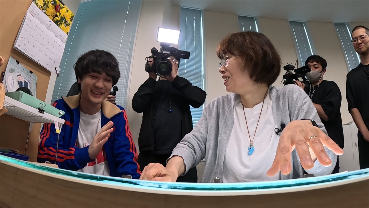 『バズマンTV』