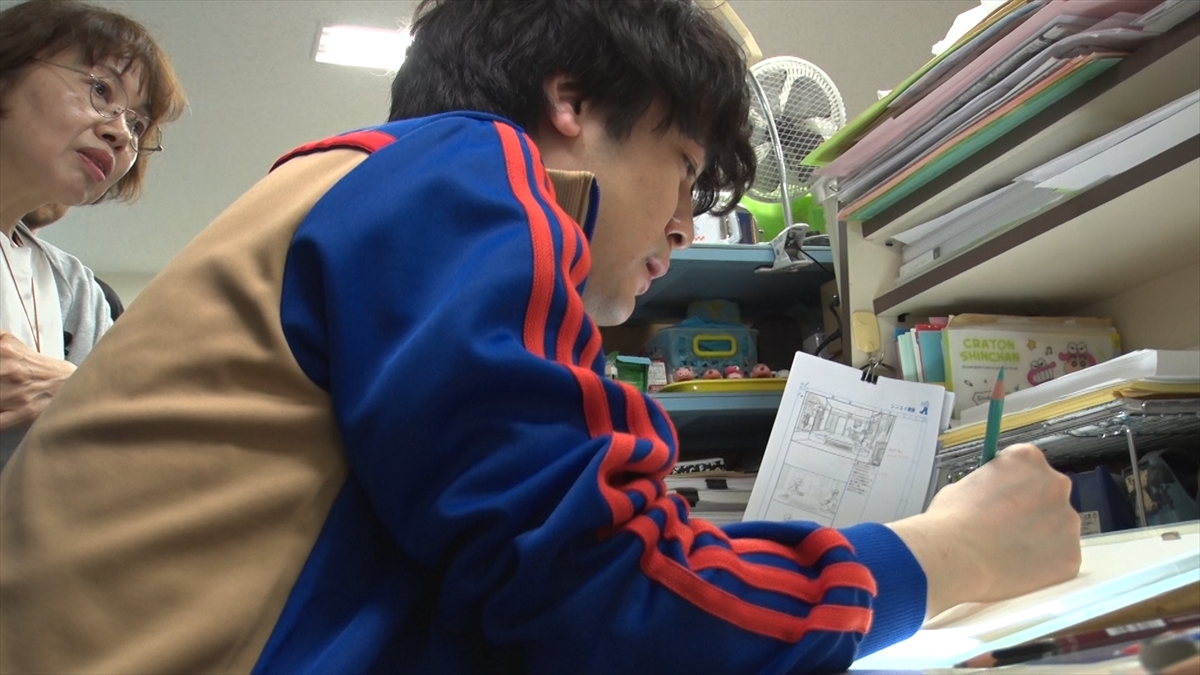 『バズマンTV』