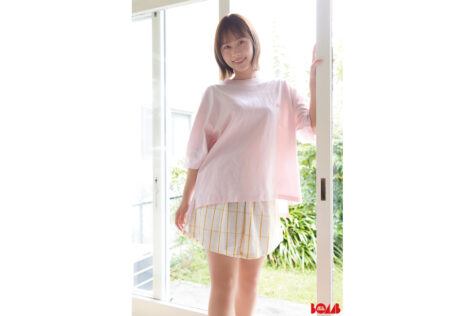 石塚瑶季(日向坂46)「BOMB」11月号